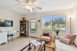 8220 112th St N in Seminole, FL - Building Photo - Building Photo