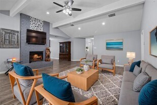 20074 Crazy Horse Cir in Katy, TX - Building Photo