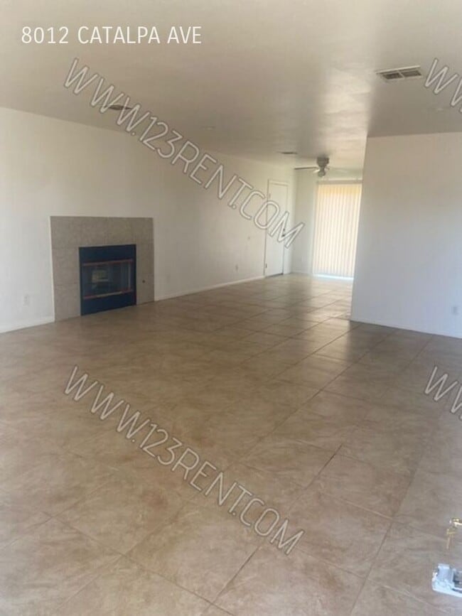 8012 Catalpa Ave in California City, CA - Building Photo - Building Photo