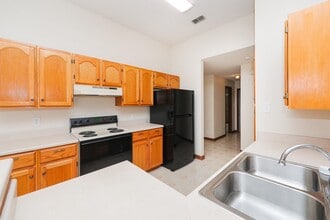 407 Cinnamon Teal Loop in Laredo, TX - Building Photo - Building Photo