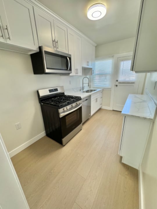 600 E Garfield Ave in Glendale, CA - Foto de edificio