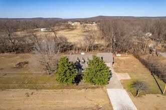 6355 W C Rogers Blvd in Skiatook, OK - Building Photo - Building Photo