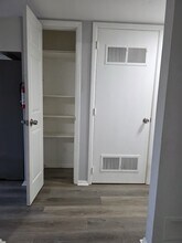 122 Chelsea Cir in Clementon, NJ - Building Photo - Building Photo