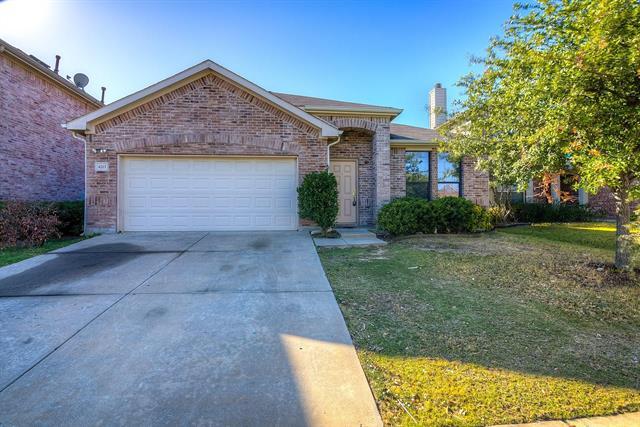 4213 Summer Star Ln in Fort Worth, TX - Building Photo