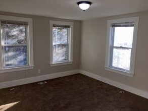 148 Main St, Unit 2 in Grafton, MA - Building Photo - Building Photo