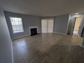 605 Ridge Creek Dr in Clarkston, GA - Building Photo - Building Photo