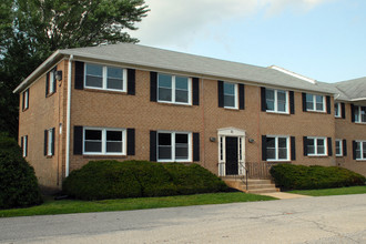 Middleboro Crest Apartments in Wilmington, DE - Building Photo - Building Photo