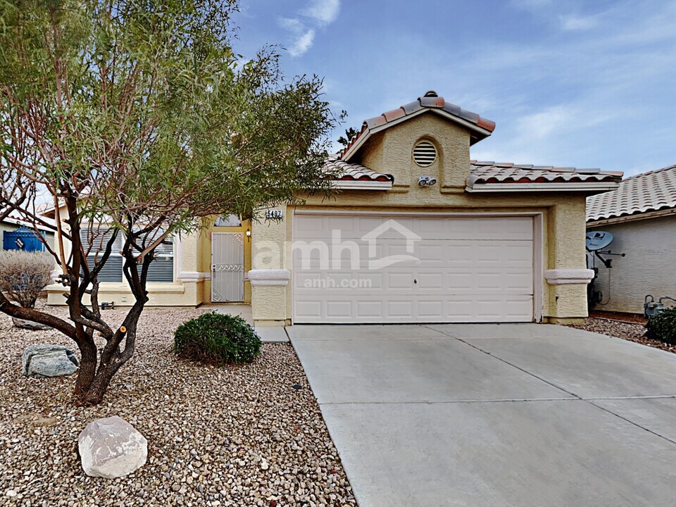 5497 Morning Swim Ln in Las Vegas, NV - Building Photo