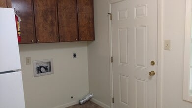 105 Debra Ln, Unit 105 in Ruston, LA - Building Photo - Building Photo