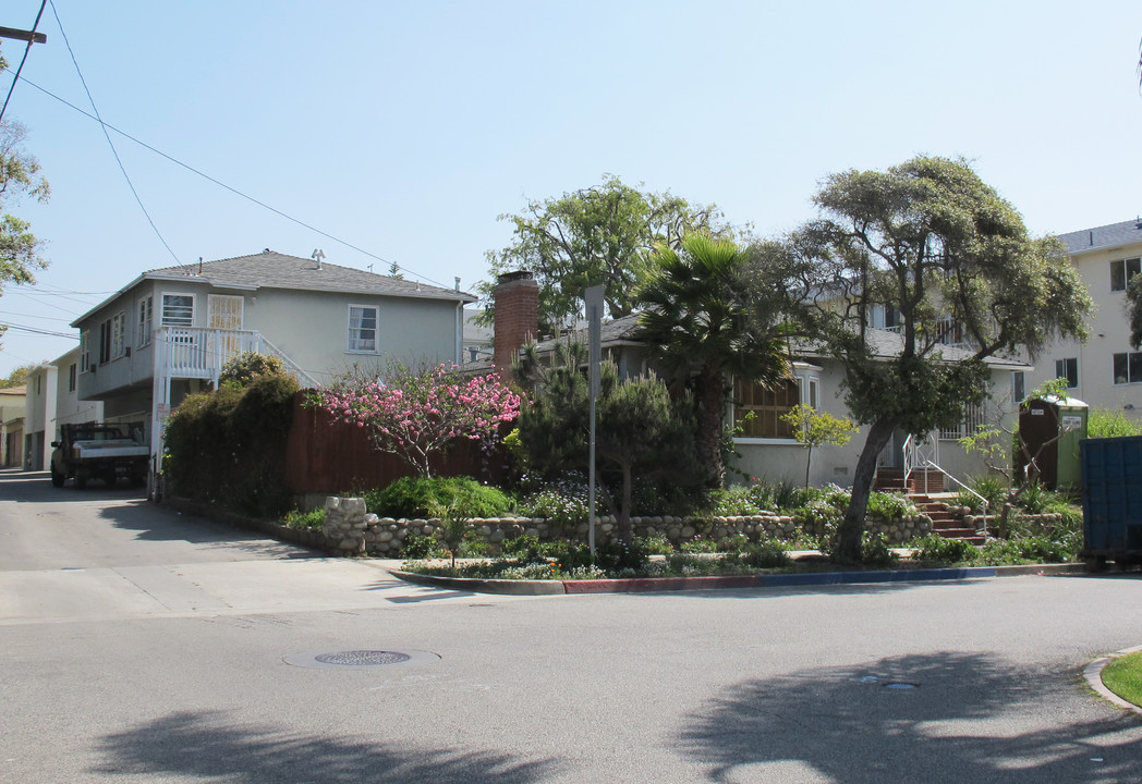 227 4th St in Santa Monica, CA - Foto de edificio