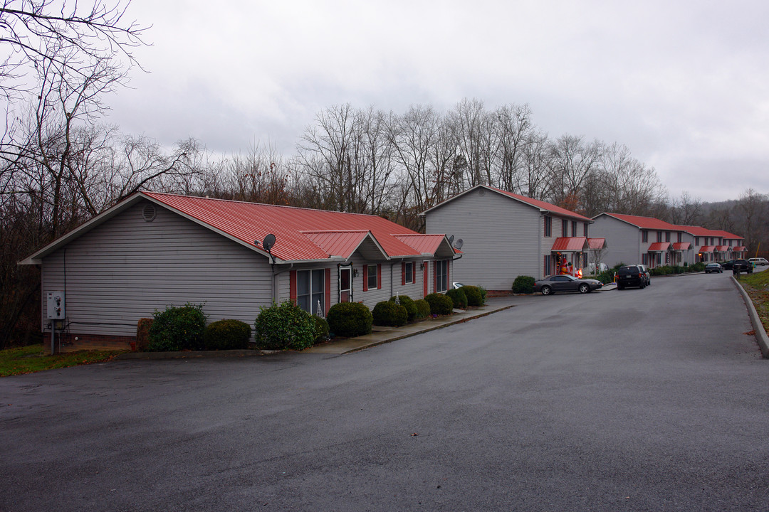 Westside Village Apartments in Sevierville, TN - Building Photo