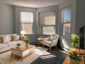 25 Chester St, Unit 3 in Boston, MA - Building Photo