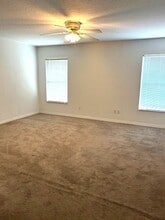 3155 Mapleshade St in Deltona, FL - Building Photo - Building Photo