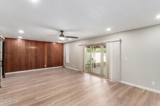 3037 S Country Club Way in Tempe, AZ - Building Photo - Building Photo