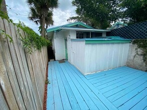 708 N Wild Olive Ave in Daytona Beach, FL - Building Photo - Building Photo