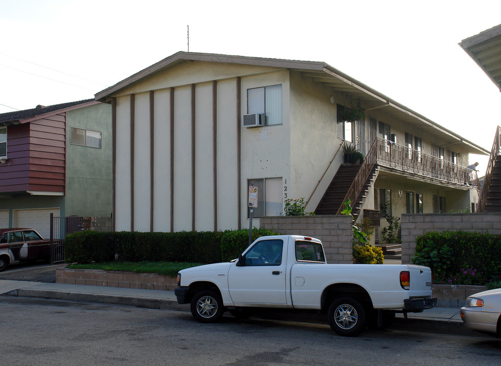 12320-12330 Gale Ave in Hawthorne, CA - Building Photo