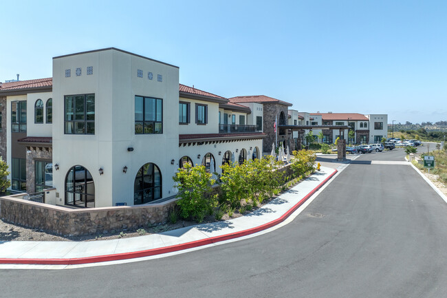 Westmont of Carmel Valley in San Diego, CA - Foto de edificio - Building Photo