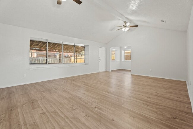 16426 Forest Bend Ave in Friendswood, TX - Building Photo - Building Photo