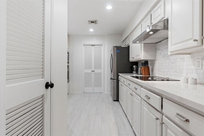 727 Bunker Hill Rd