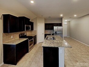 837 Wylie St in Crowley, TX - Building Photo - Building Photo