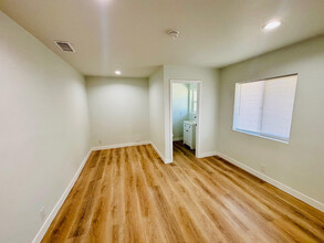 41725 22nd St W in Palmdale, CA - Building Photo - Building Photo