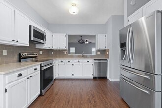 3708 Gateway Pl in Virginia Beach, VA - Building Photo - Building Photo