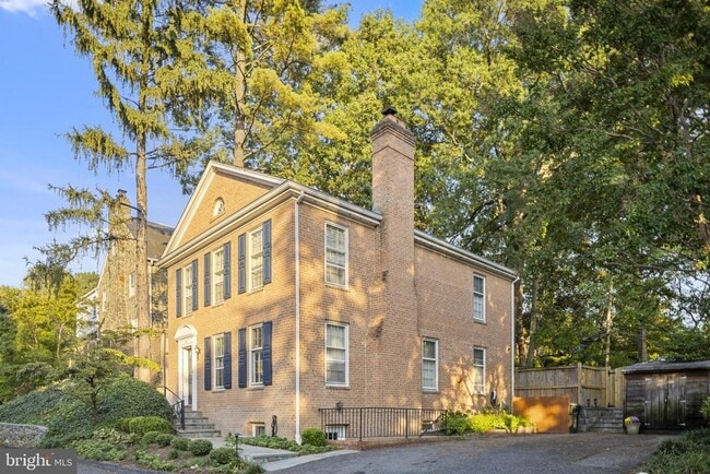 2810 N Glade St NW in Washington, DC - Building Photo - Building Photo