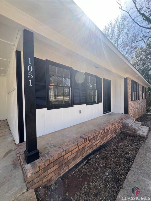 1051 Crooked Creek Rd in Watkinsville, GA - Building Photo - Building Photo