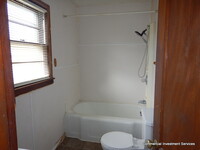 411 N Poplar St, Unit A photo'