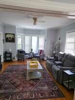 86 Holden St, Unit 2 in Providence, RI - Building Photo