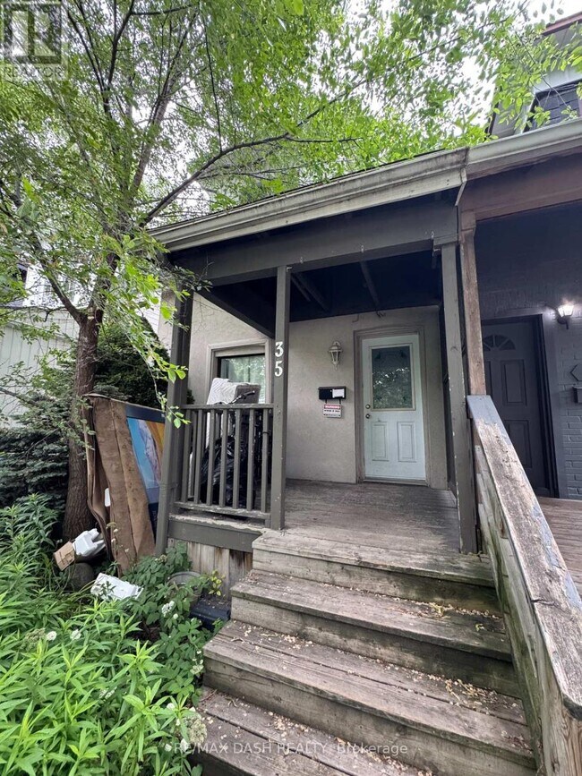 property at 35 Woodward Ave