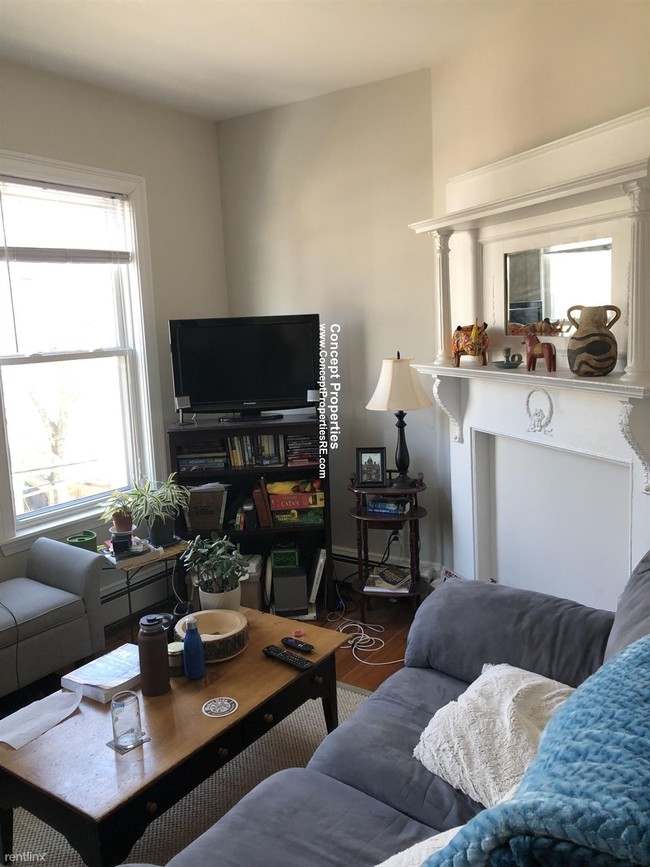 137 Columbia St-Unit -# 2LR in Cambridge, MA - Building Photo - Building Photo