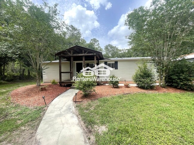 28639 Bennington Dr in Zephyrhills, FL - Building Photo - Building Photo