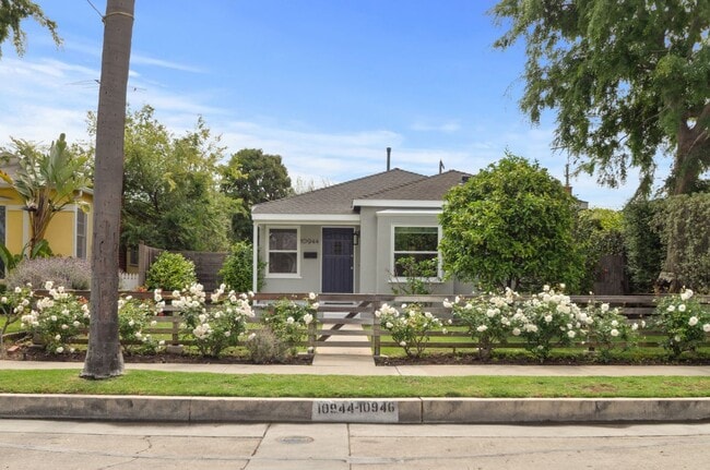 10944 Aletta Ave in Culver City, CA - Building Photo - Building Photo