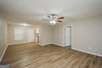 15 Whitehead Ct in Covington, GA - Building Photo - Building Photo