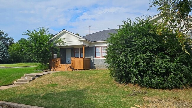 2201 N Barnes Ave in Oklahoma City, OK - Building Photo - Building Photo