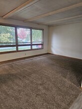 132 E Pomeroy St in River Falls, WI - Building Photo - Building Photo