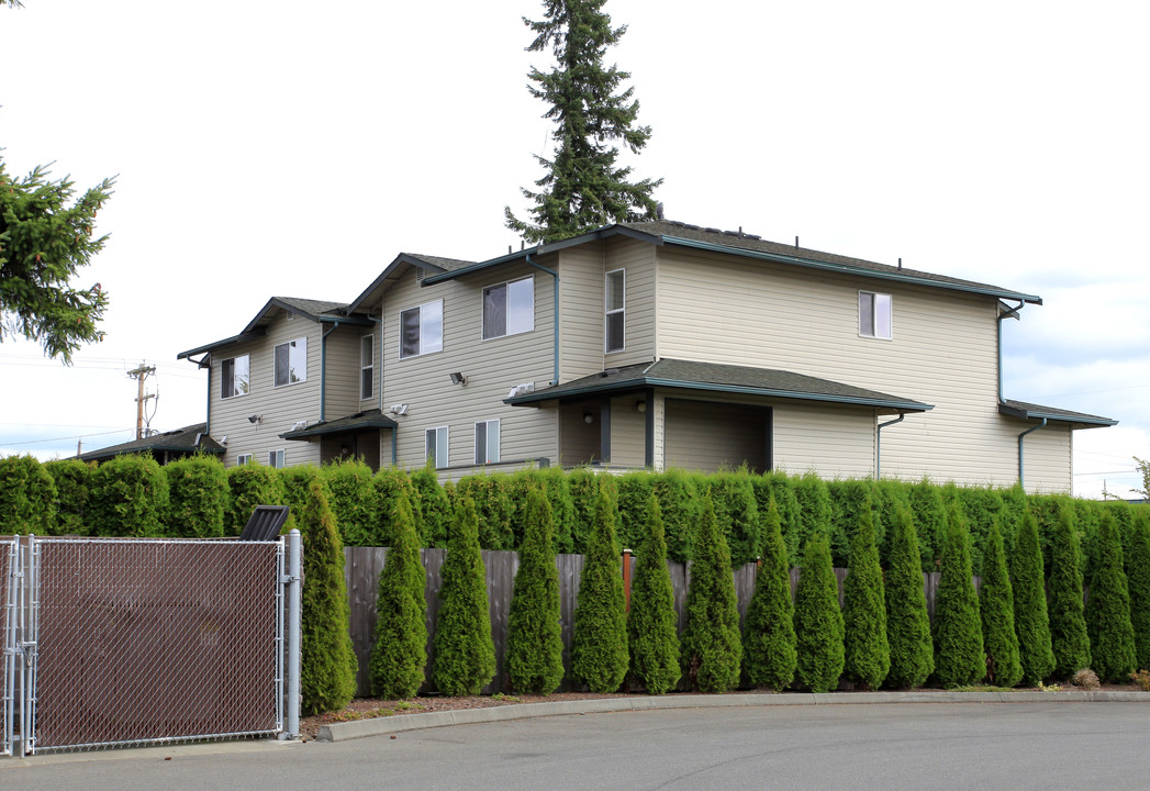 Forest Green Apartments in Everett, WA - Foto de edificio