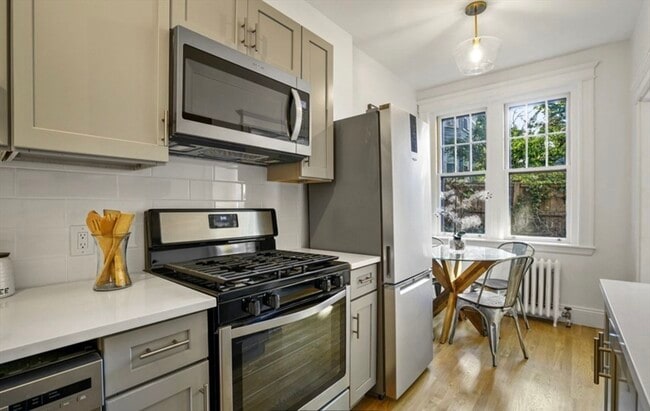 property at 5 Crawford St