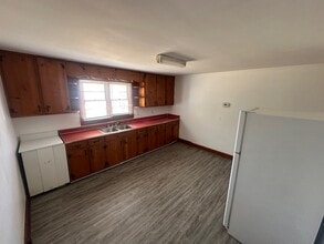 1050 Halifax Rd in Danville, VA - Building Photo - Building Photo