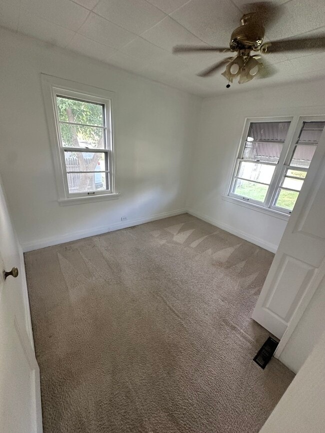 42228 2nd St in Antioch, IL - Building Photo - Building Photo