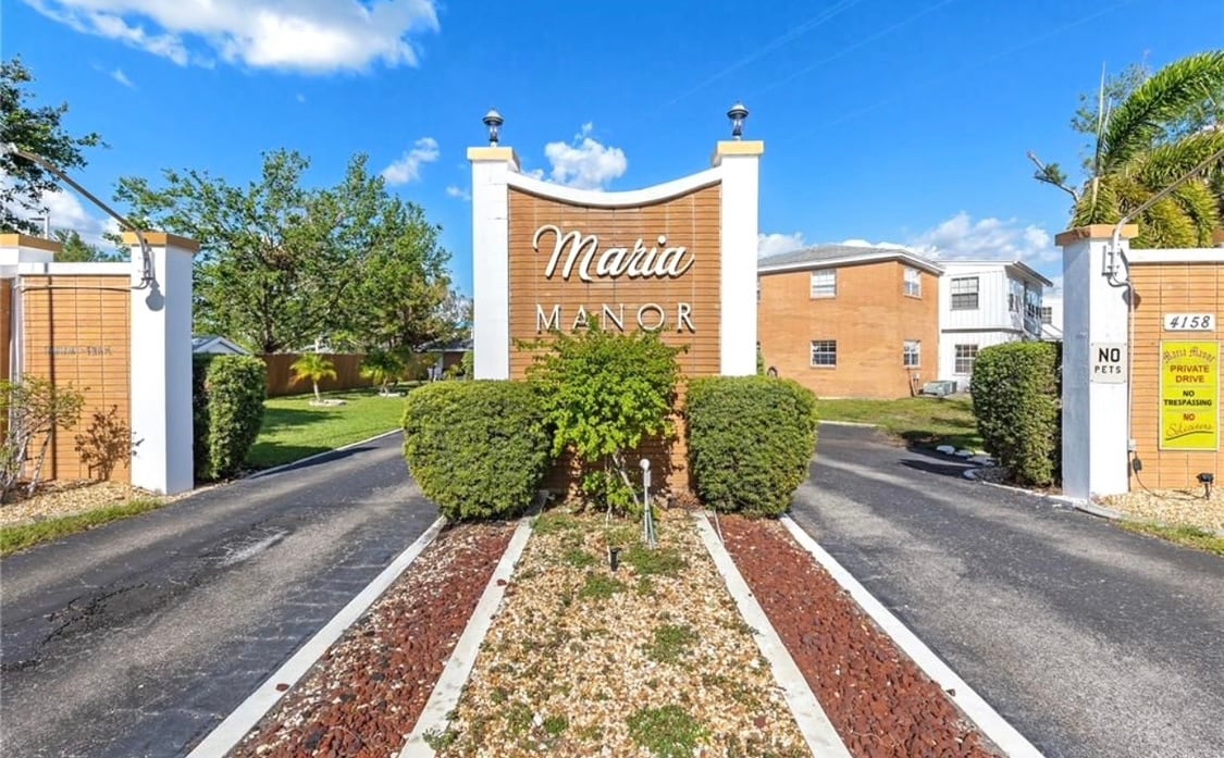 4158 Tamiami Trl, Unit B4 in Port Charlotte, FL - Building Photo