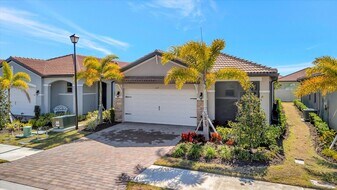 337 Palestro St in Nokomis, FL - Building Photo