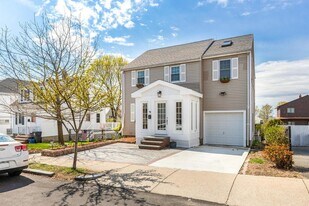 88 Garland St in Chelsea, MA - Building Photo