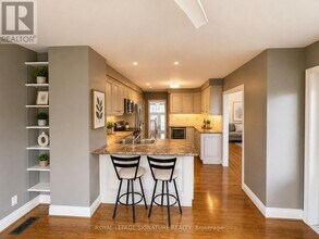 48 Carsbrooke Rd in Toronto, ON - Building Photo - Building Photo