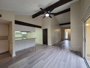 9138 Nasreen Dr in Sacramento, CA - Building Photo - Building Photo