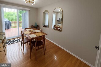 12442 Quail Woods Dr in Germantown, MD - Building Photo - Building Photo