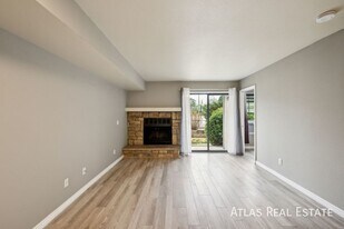 467 S Memphis Way in Aurora, CO - Building Photo