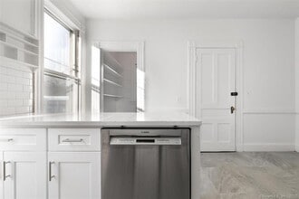 117 Bishop St-Unit -1 in New Haven, CT - Building Photo - Building Photo