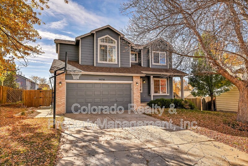 20758 E Princeton Ln in Aurora, CO - Foto de edificio